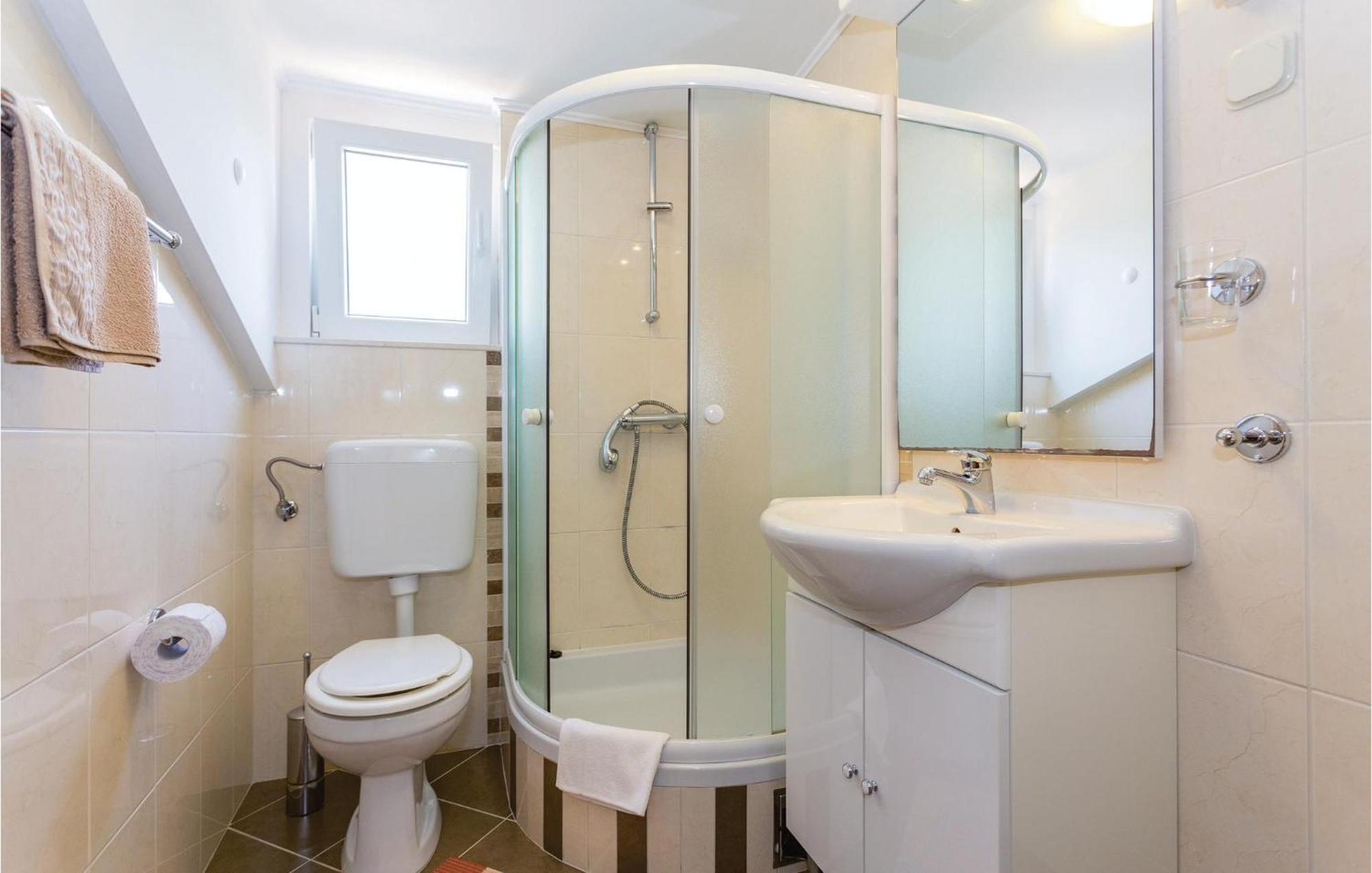 Nice Apartment In Dubrovnik With Kitchenette Eksteriør billede